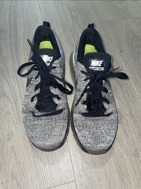 Nike Flyknit Max "Oreo" running shoes